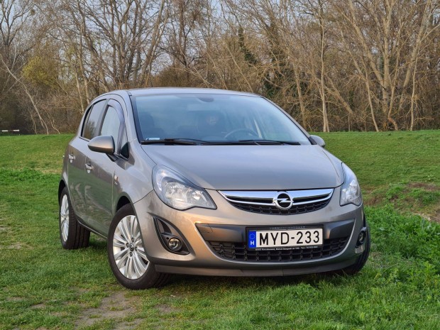 Opel Corsa D 1.4 benzin 69600km