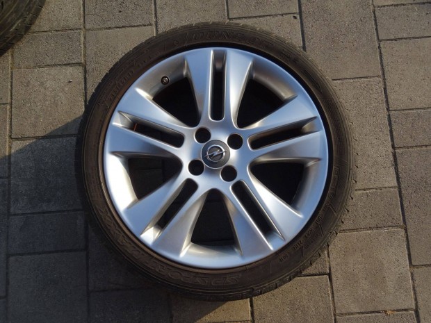 Opel Corsa D Corsa E 17" 4x100 ET44 gyári alufelni 215/45R17 nyári