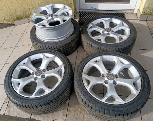 Opel Corsa D OPC 17" alufelni (5x110) garnitúra nyári gumival