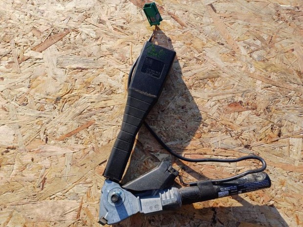 Opel Corsa D (2006-2015) Jobb Els� �vfesz�t�