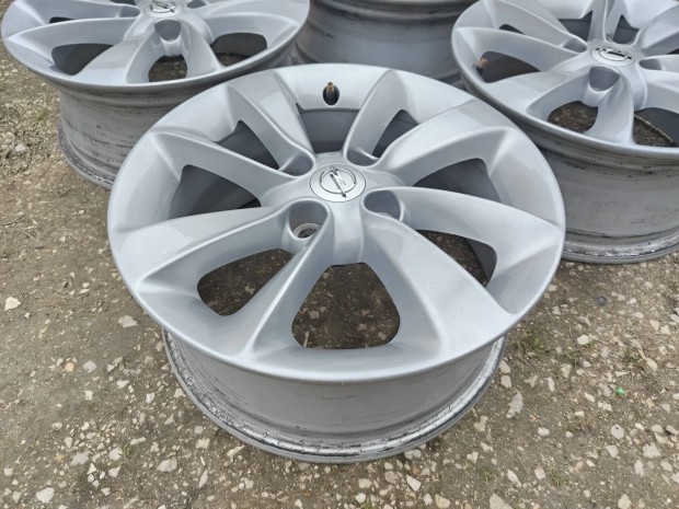 Opel Corsa D, E 4x100 15" Et 39