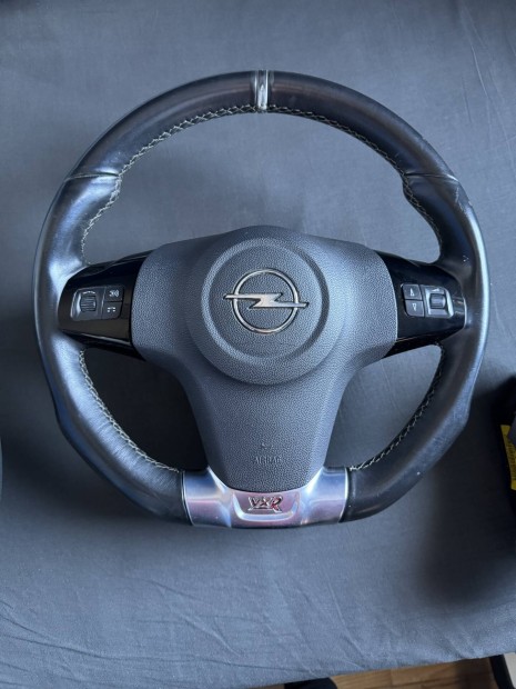 Opel Corsa D - sport kormny