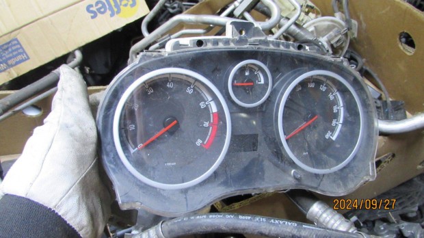 Opel Corsa D óracsoport 13252140ar