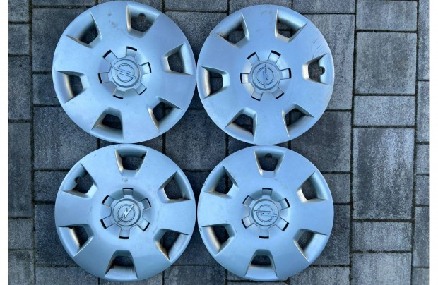 Opel Corsa Disztrcsa 15" (Gyri)