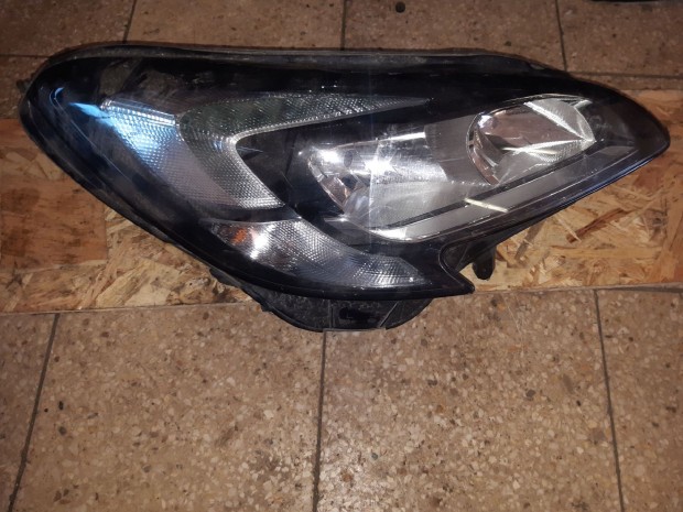 Opel Corsa E Jobb Els Lmpa / Fnyszr