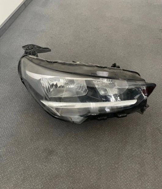 Opel Corsa F Első lámpa 39162649