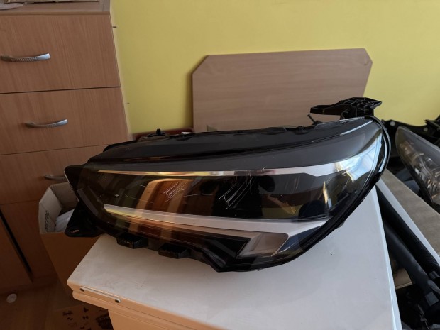 Opel Corsa F Led bal fenyszóró