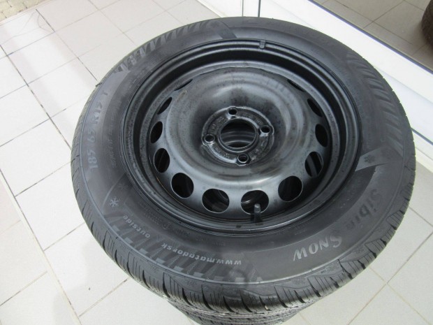 Opel Corsa F, Peugeot acélfelni 185/65 R15 Matador téli gumival eladó