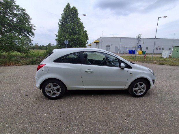 Opel Corsa keresi új tulajdonosát