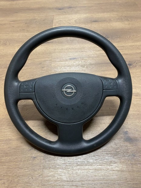 Opel Corsa korm�ny