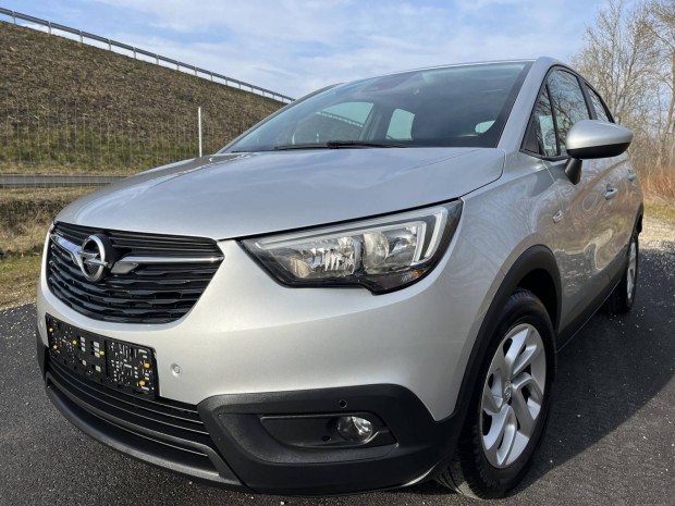 Opel Crossland X 1.2 Innovation / 62 Ezer KM /...