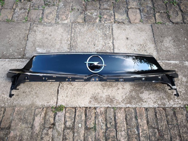 Opel Crossland X facelift hűtőrács