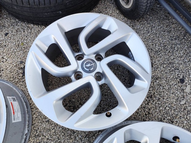Opel Crossland X gyári alufelni 4x108 16"