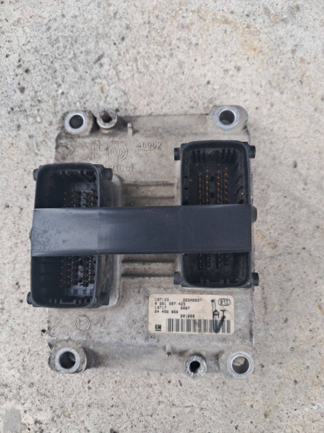 Opel ECU motorvezérlő Bosch szám: 0 261 207 425
