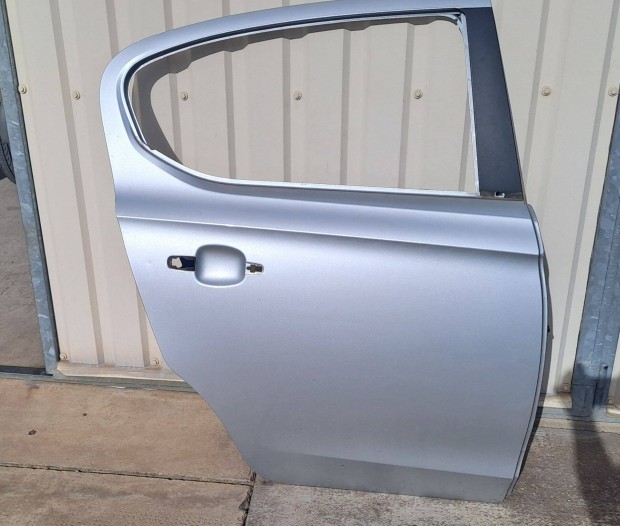 Opel E Corsa ajt