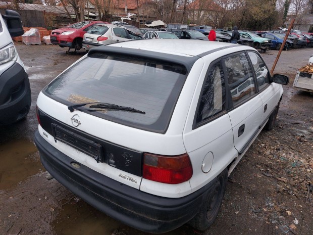 Opel F Astra 1.4 alkatrszei