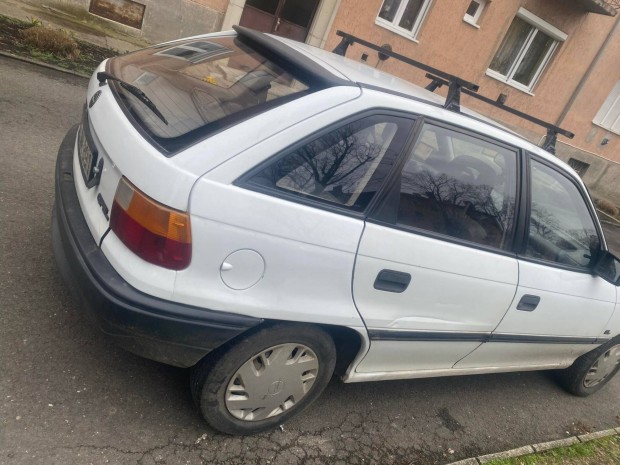 Opel F Astra