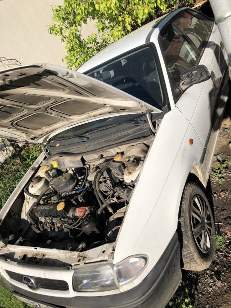 Opel F Astra bonts