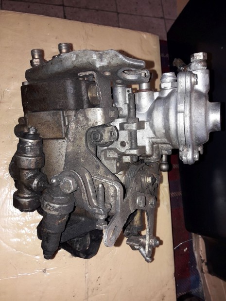 Opel Frontera A Adagol�