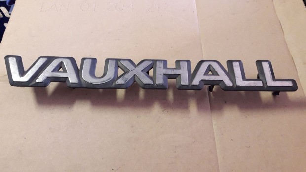 Opel Frontera A Felirat / Embl�ma