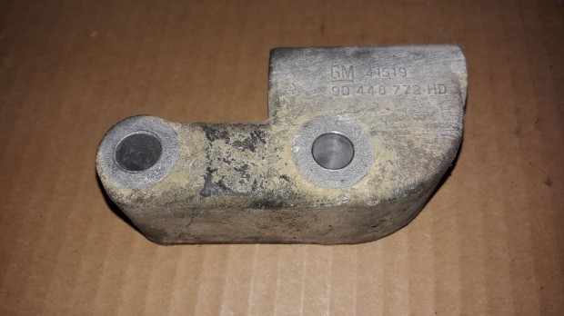 Opel Frontera A Gener�tor Tart� Bak