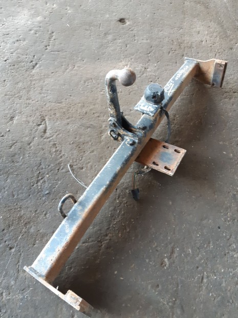 Opel Frontera A Von�horog