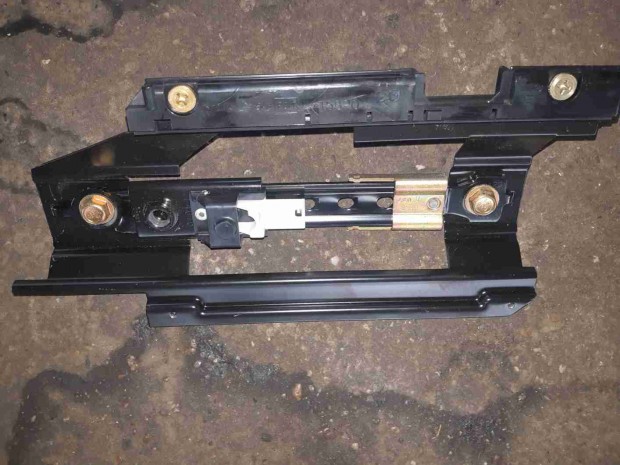 Opel Frontera B Jobb Hts Biztonsgi v Magassg llt