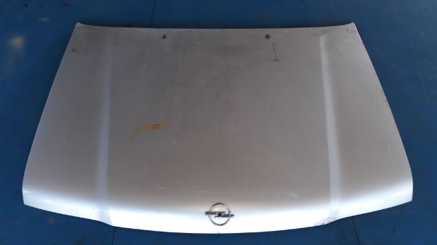 Opel Frontera B Motorháztető