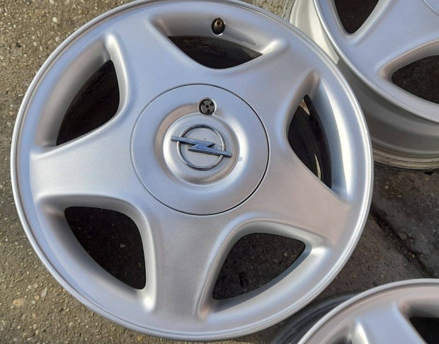 Opel GM (Intra) gyri alufelni, 6x15, 5x110, 65.1, et49