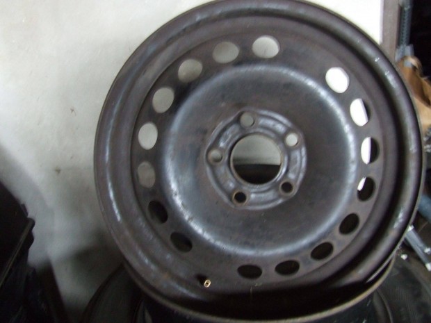 Opel GM gyri lemezfelni 5x110 15" felni garnitra