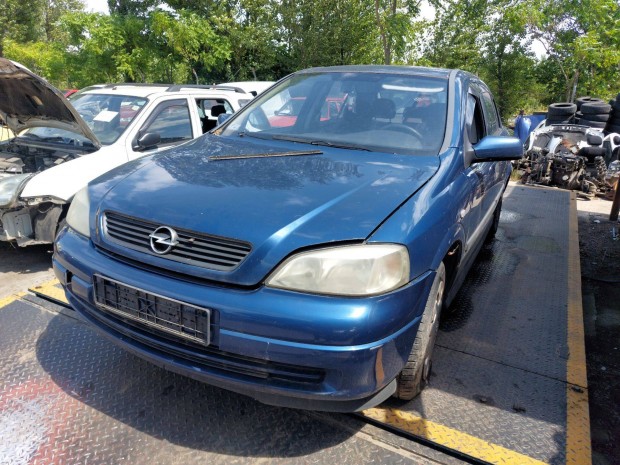 Opel G Astra 1.4 alkatrészei