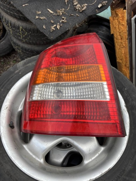 Opel G Astra bal h�ts� l�mpa
