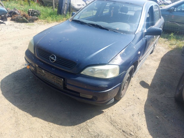 Opel G Astra karosszéria elemei Y269