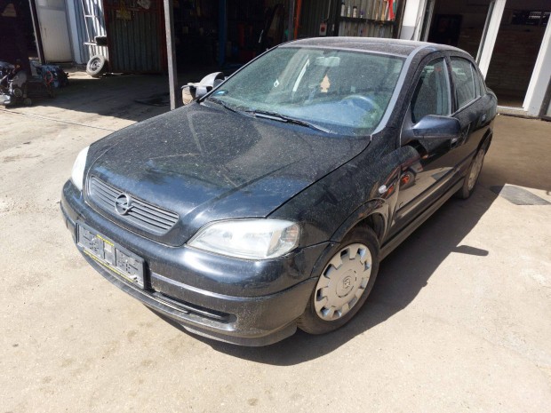 Opel G Astra karosszéria elemei Z20R