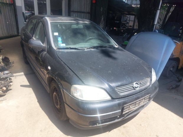 Opel G Astra karosszria elemei Z20R