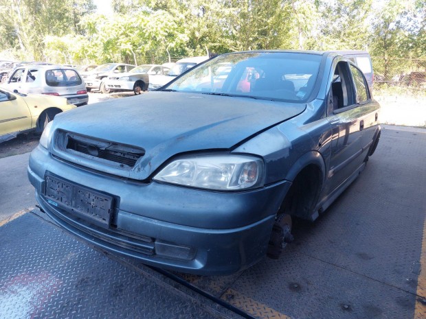 Opel G Astra karosszéria elemei Z-193