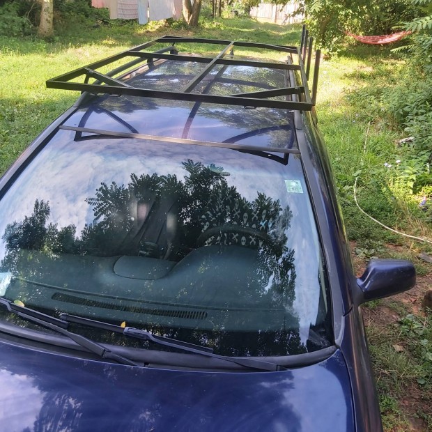 Opel G Astra tetcsomagtart OSB lap gipszkarton.