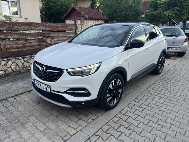 Opel Grandland X 1.2 T Design Line M.o-i.57.000...