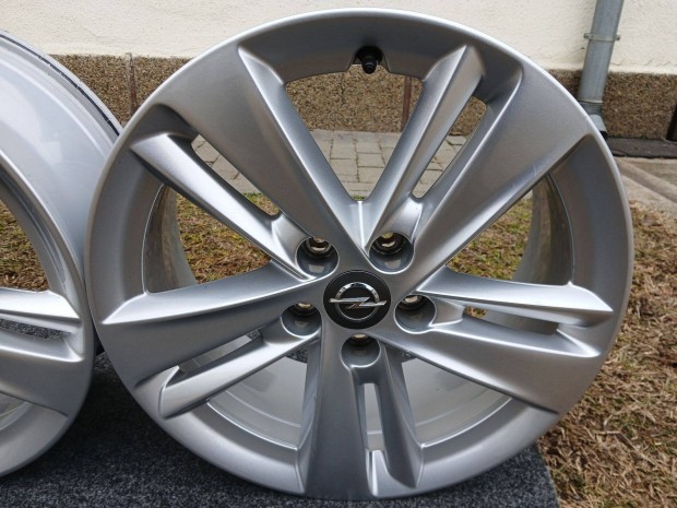 Opel Grandland X Astra L Zafira Combo Life alufelni felni 17" 5x108