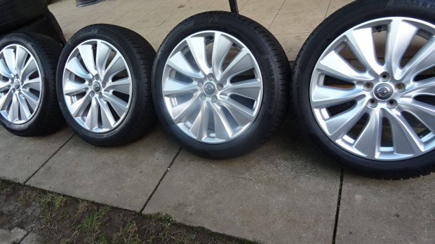 Opel Grandland tlikerk j alufelni s 205/55r19 Continental tligumi