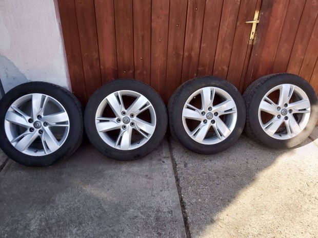 Opel Gyári Alufelni 17 colos eladó!