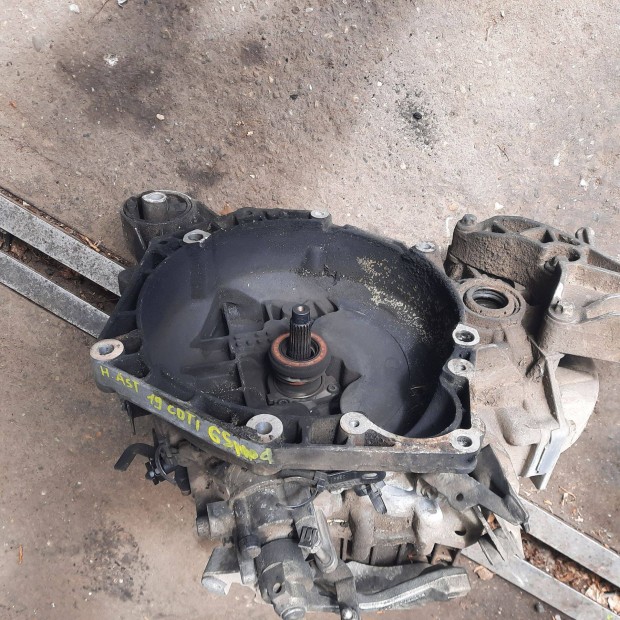 Opel H Astra 1.9 CDTI Speed váltó M32