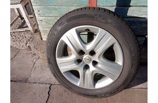 Opel Insignia 17-es tli kerekek 225/55R17 Barum Polaris 5