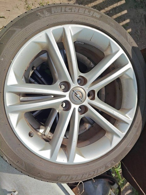 Opel Insignia 18" gyri felni + Michelin 245/45 R18 nyri gumikkal