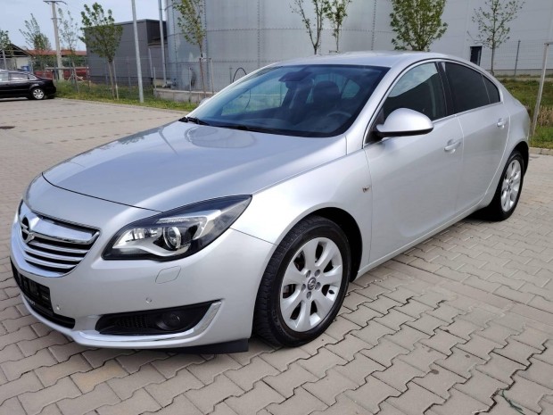 Opel Insignia 1.4 T Cosmo Start Stop Sérülésmen...