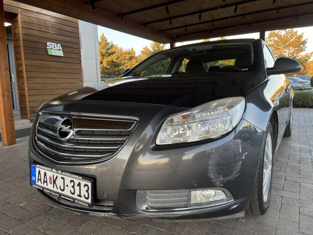 Opel Insignia 1.6