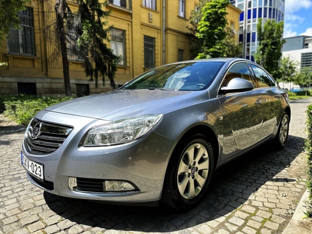 Opel Insignia 1.6 Elmlt az melygs! Benzines!...