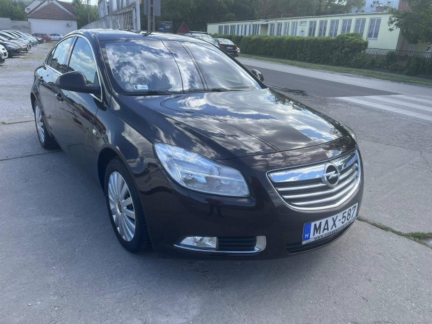 Opel Insignia 1.6 T Active
