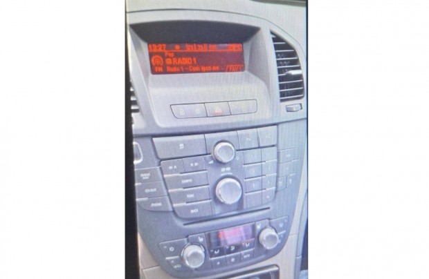 Opel Insignia 2009 mszerfal fejegysg elad