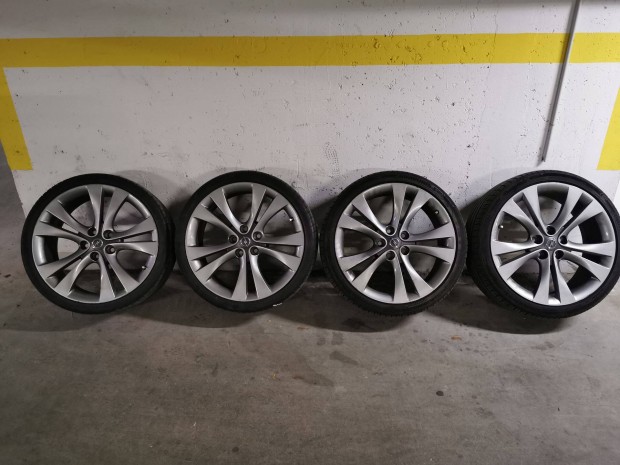 Opel Insignia 2014 nyri gumik/felnik egyben